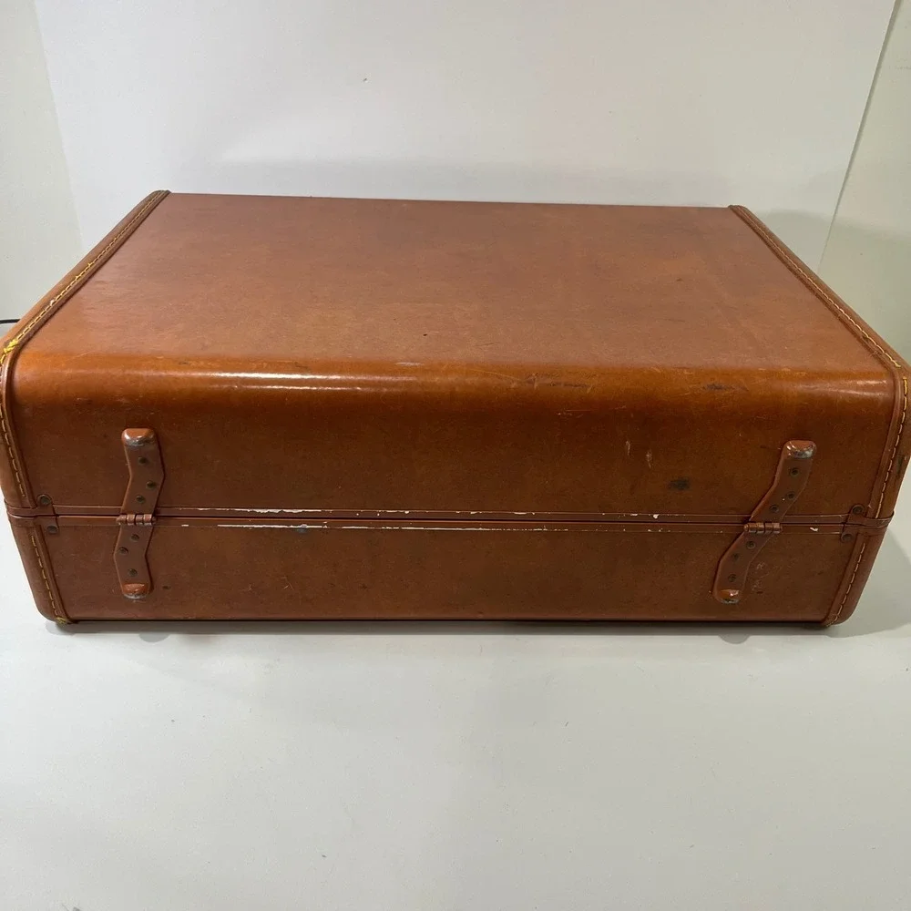 Vtg Samsonite Streamlite Saddle Tan Suitcase Shwayder Bros MCM Luggage 50s Prop